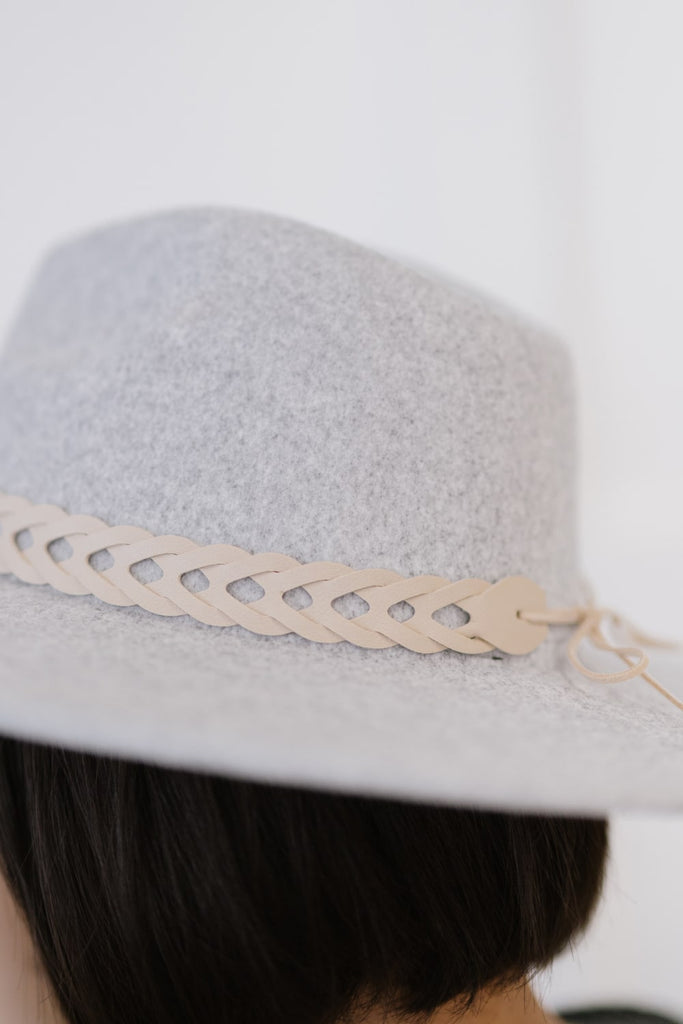 Fame Trendsetter Braided Strap Felt Fedora - Belle Donne Clothing & Accessories