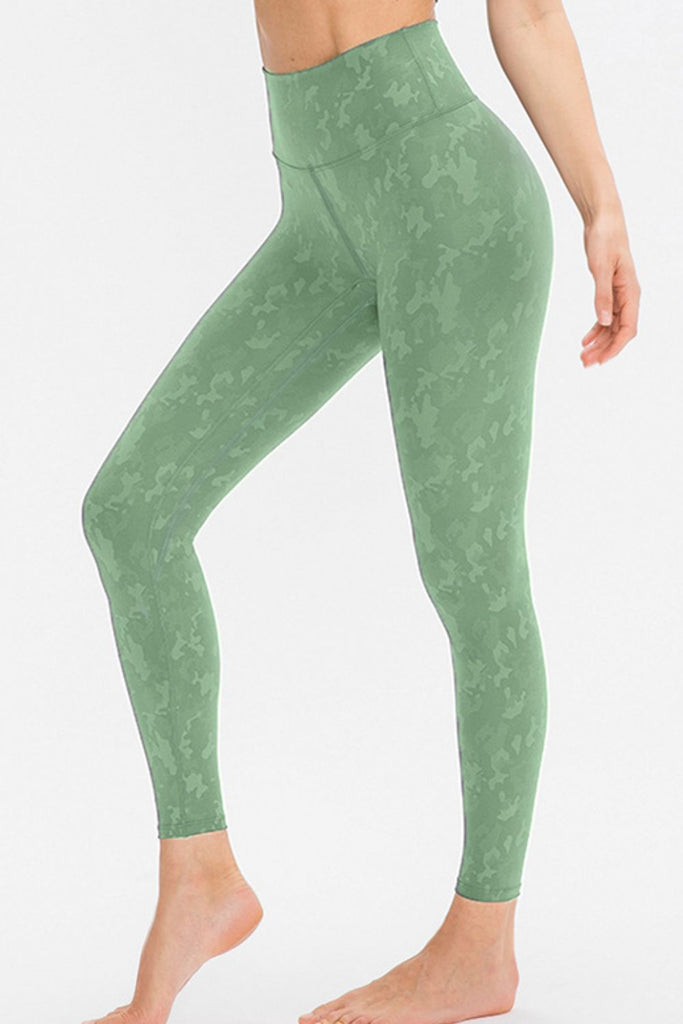 Camouflage Print Elastic Waistband Yoga Leggings - Belle Donne Clothing & Accessories