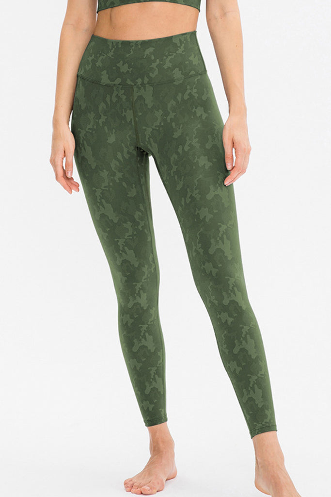 Camouflage Print Elastic Waistband Yoga Leggings - Belle Donne Clothing & Accessories